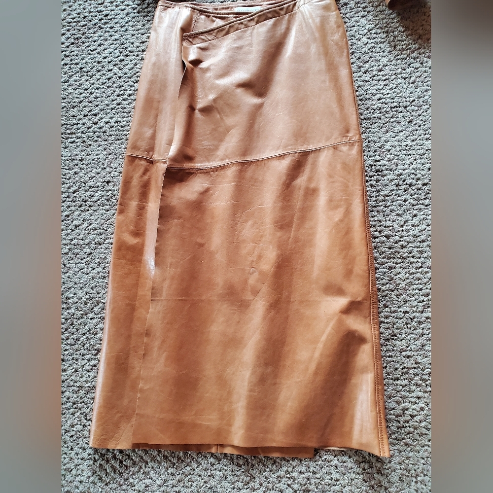 Hugo Buscati Leather Jacket size 8 and matching Leather Full Length Skirt size 6 - Picture 7 of 9
